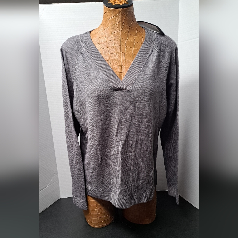 Pendleton grey v neck sweater size Large